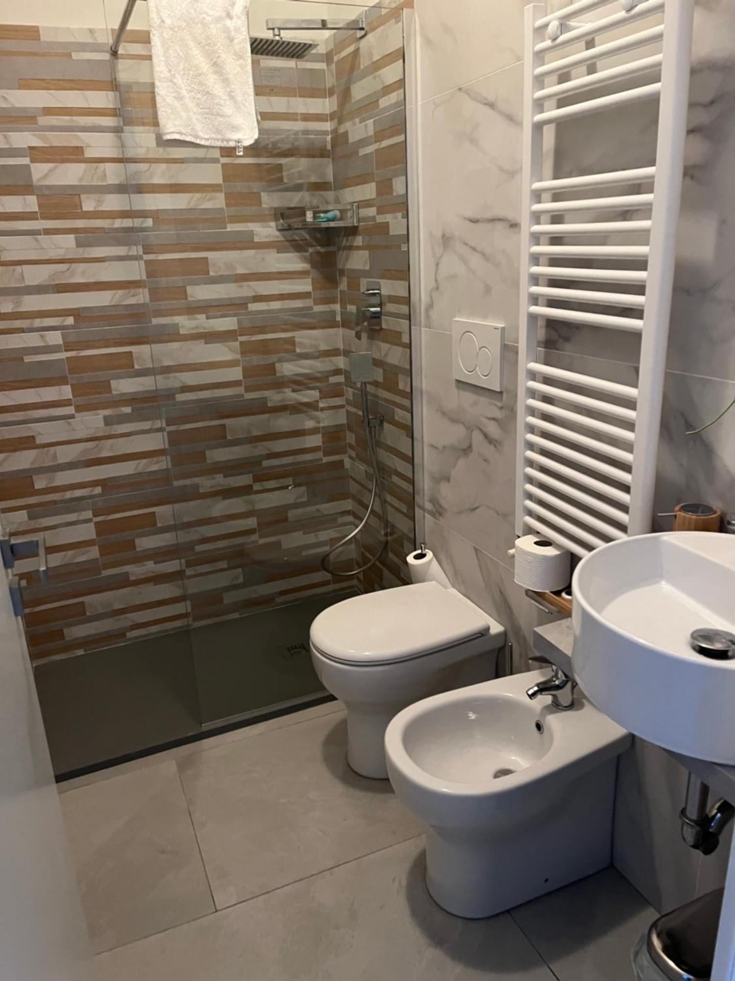 Albachiara Suite Rooms Болонья Экстерьер фото
